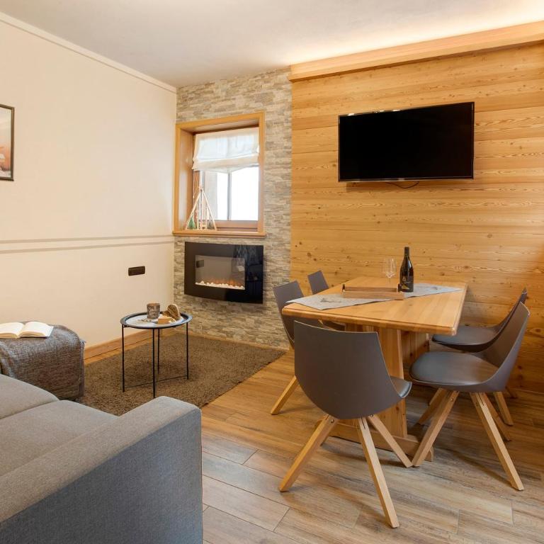 Alba Villa Nordica - Appartamento Deluxe con 2 Camere da Letto e Vista Giardino - 5