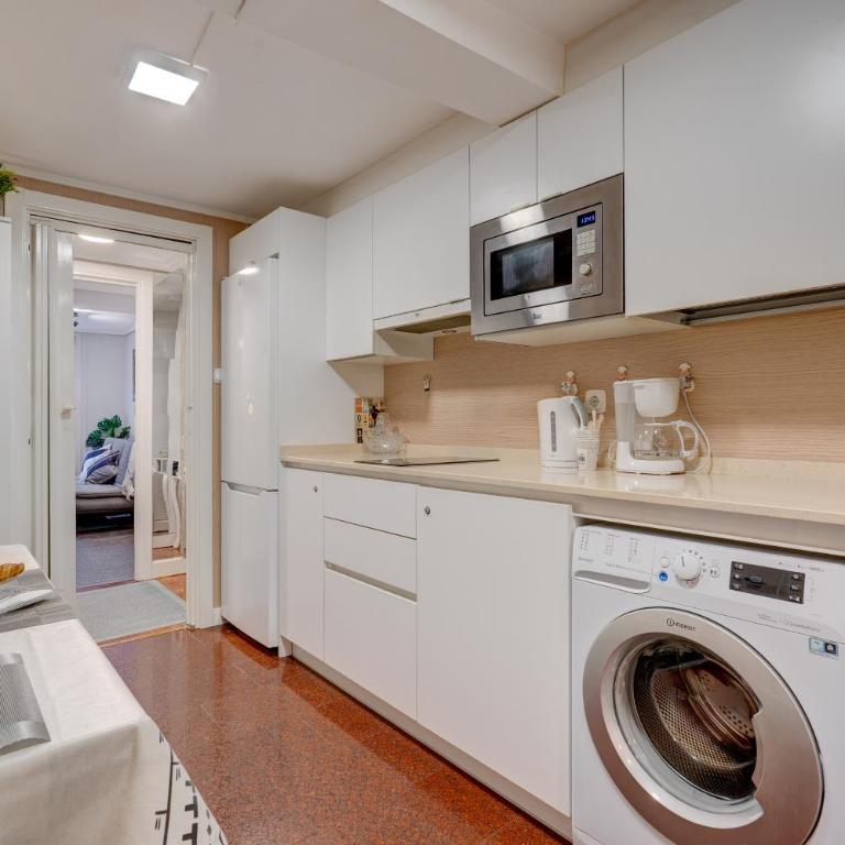 Historic building, centrally located, close to eve - Apartamento de 1 dormitorio - 23