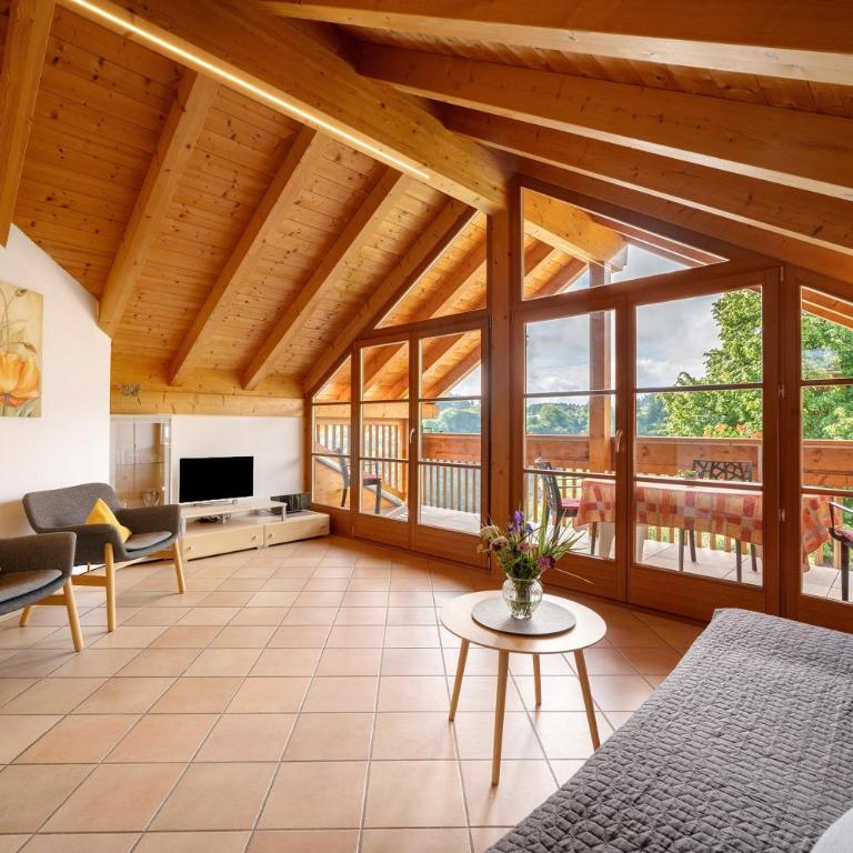 Stettnerhof Wohnung Penegal - Apartamento Deluxe de 2 dormitorios con vistas al jardín - 1