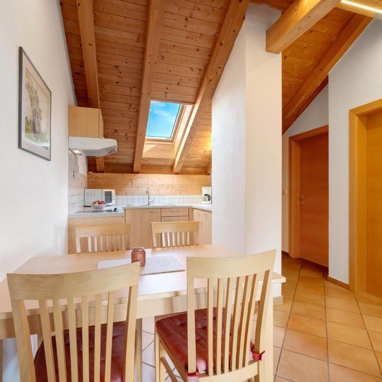 Stettnerhof Wohnung Penegal - Apartamento Deluxe de 2 dormitorios con vistas al jardín - 8
