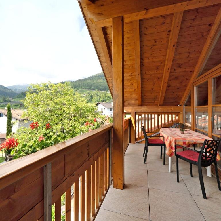 Stettnerhof Wohnung Penegal - Apartamento Deluxe de 2 dormitorios con vistas al jardín - 12