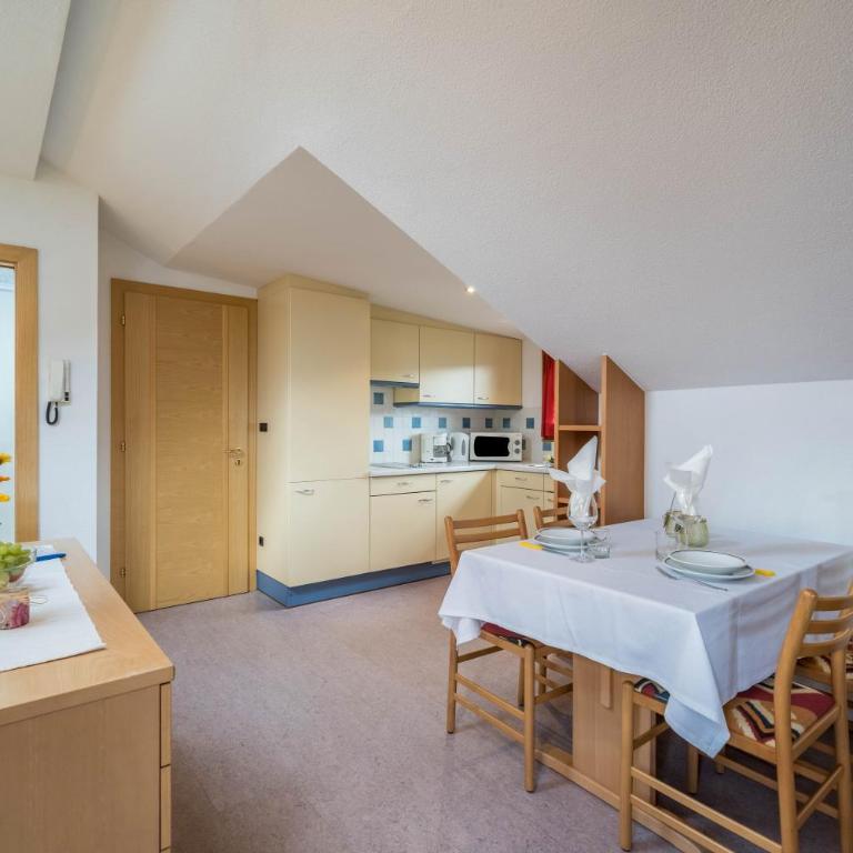 Ferienwohnung Bozen - Monolocale con Terrazza - 7