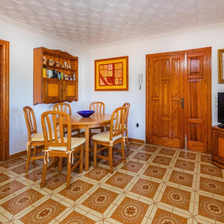 S'oratge - Three-Bedroom Chalet - 10
