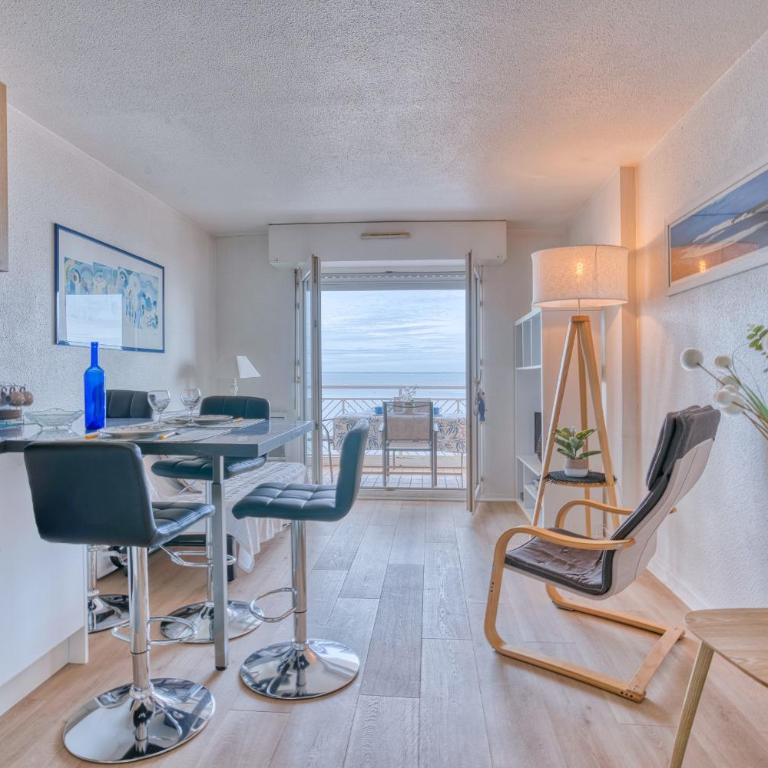 Michelet - Superior One-Bedroom Apartment with Balcony - 6