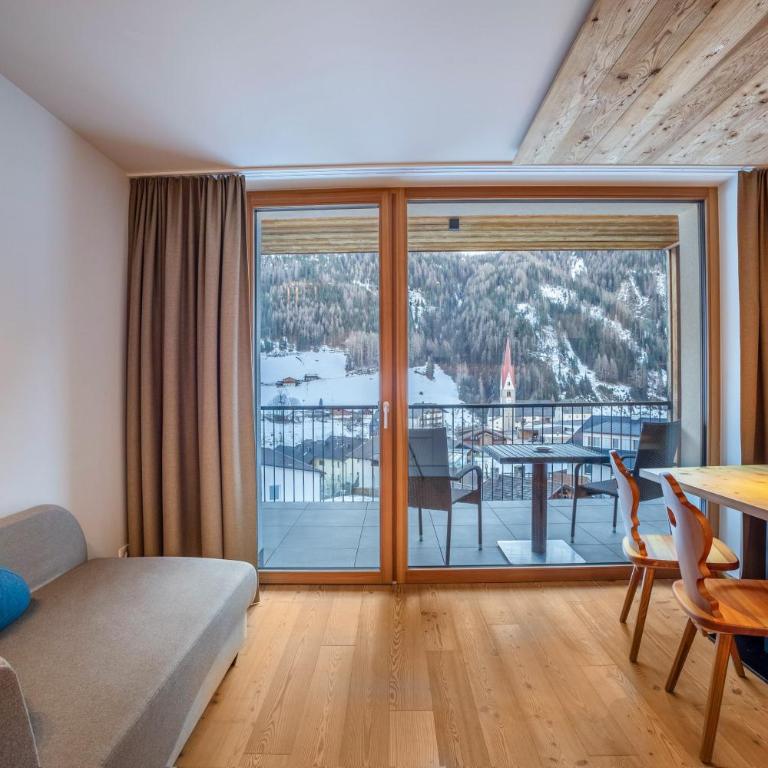 Stoana Apt 3-1 - Deluxe-Apartment mit 2 Schlafzimmern und Gartenblick - 16