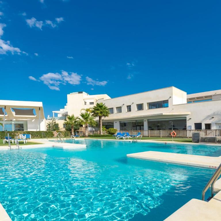 Penthouse Banderas with own pool - Apartamento Estudio con vistas al mar - 13