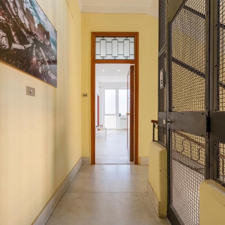Fb House - Appartamento Deluxe con 2 Camere da Letto e Balcone - 23