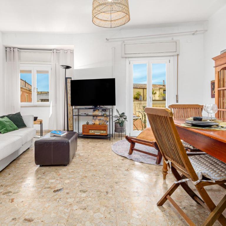 Appartamento del corso - Appartamento Deluxe con 2 Camere da Letto e Balcone - 4