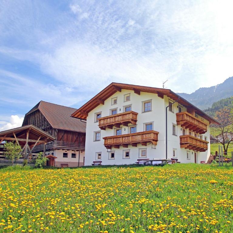 Niglutsch Apartement Puflatsch - Two-Bedroom Deluxe Apartment with Garden View - 17