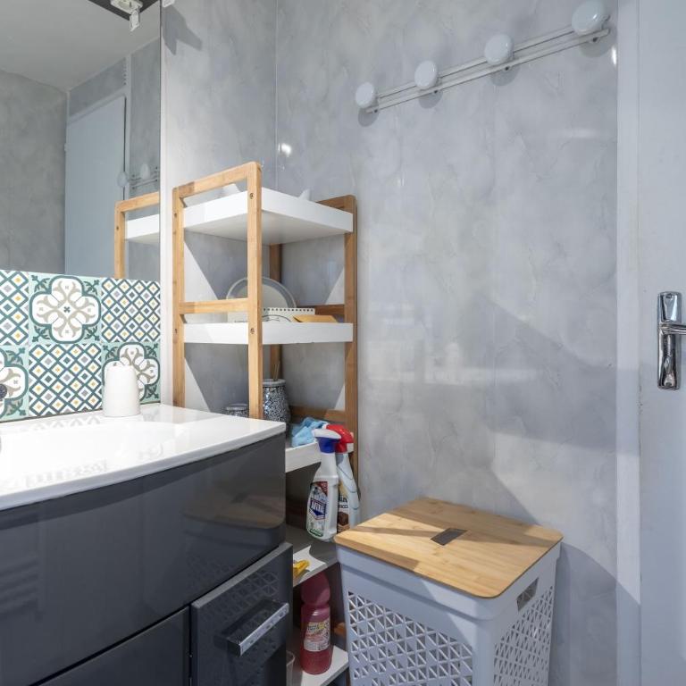 Domaine du Pin de la Lègue - Habitación Cuádruple con ducha - 13