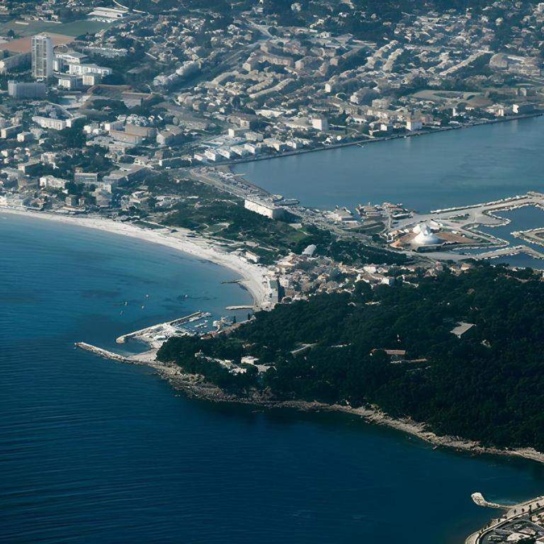 Le Ponton et son spa - Two-Bedroom Deluxe Apartment with Ocean View - 15