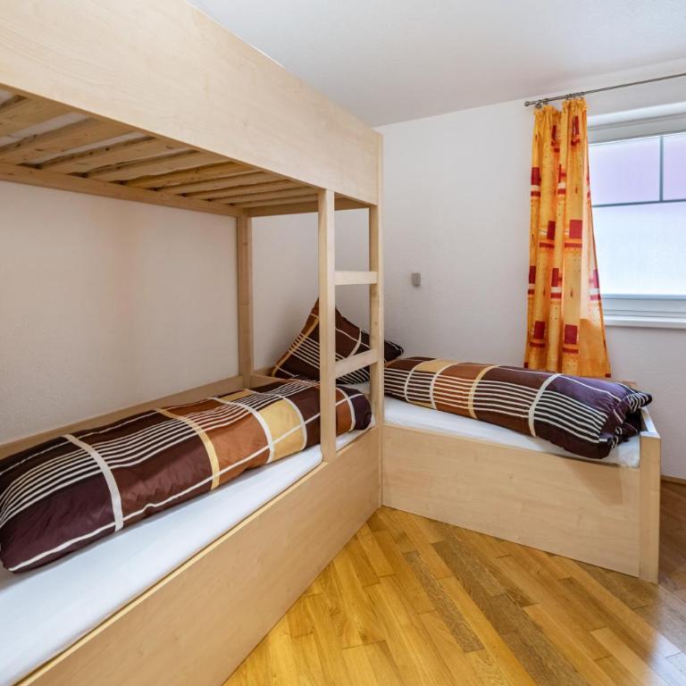 Haus Rudi - Premium Apartment mit 3 Schlafzimmern und Balkon - 10