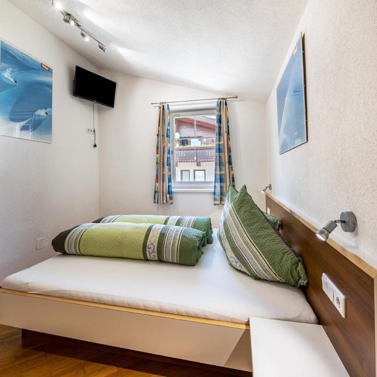 Haus Rudi - Premium Apartment mit 3 Schlafzimmern und Balkon - 9