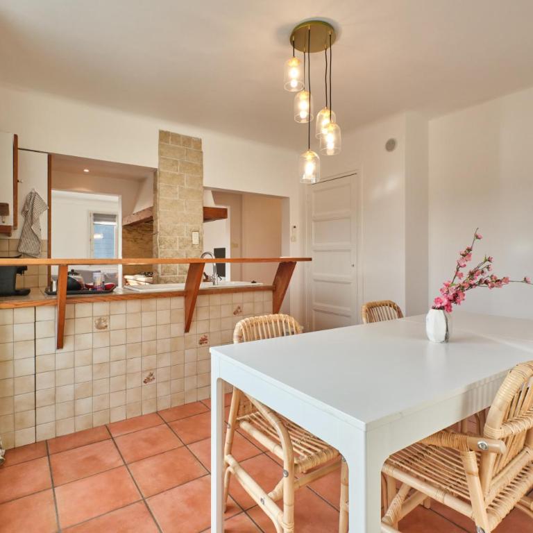 Appart Grenoblois ville et nature - Appartement 3 Chambres Premium avec Balcon - 12