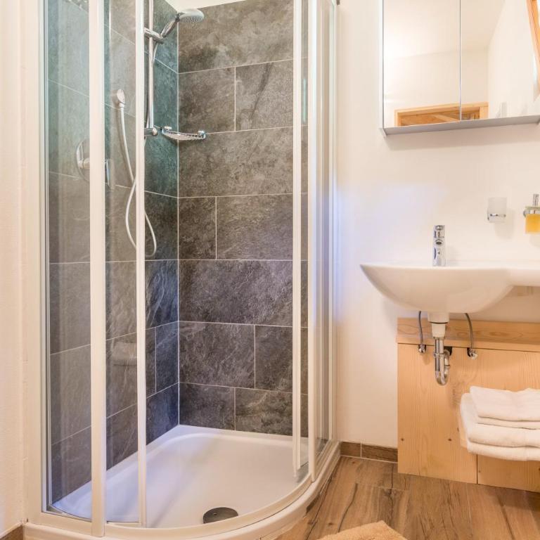 La Plates Chalet - Appartamento Deluxe con 2 Camere da Letto e Vista Giardino - 17