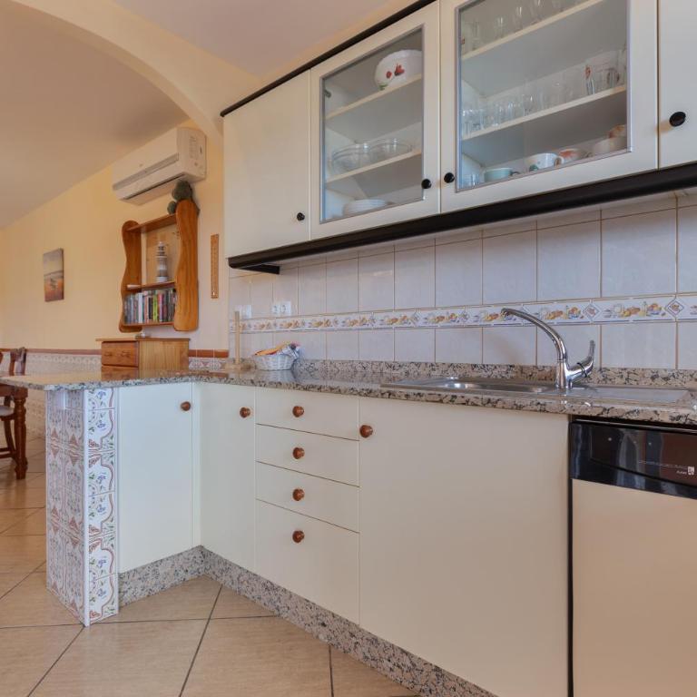 Casa Marron - Apartamento Deluxe de 2 dormitorios con vistas al jardín - 7
