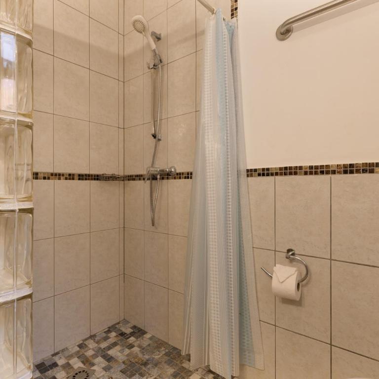 Casa Marron - Apartamento Deluxe de 2 dormitorios con vistas al jardín - 17