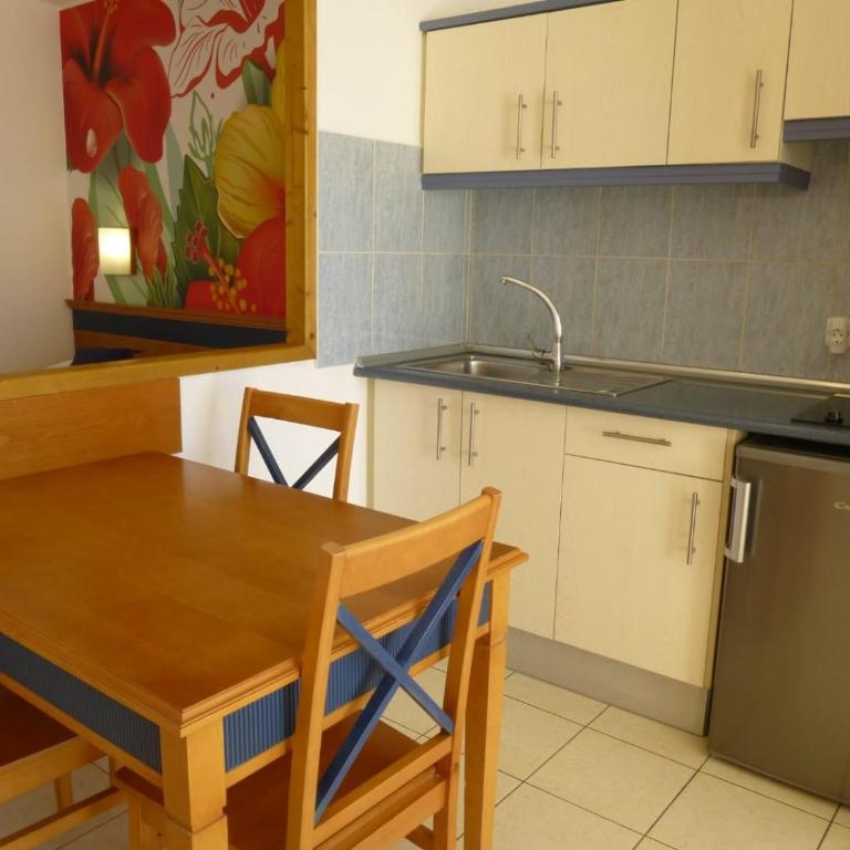 Palm Garden with sea views to the beach, pools - Apartamento Superior de 1 dormitorio con balcón - 13