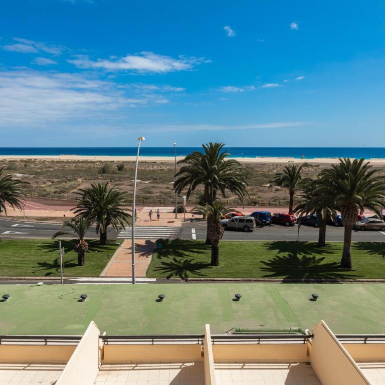 Palm Garden with sea views to the beach, pools - Apartamento Superior de 1 dormitorio con balcón - 17