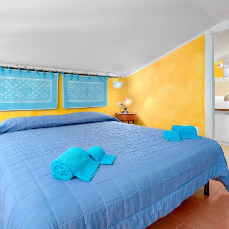 Gli Ulivi Palau - La Zirichelta - Two-Bedroom House - 11
