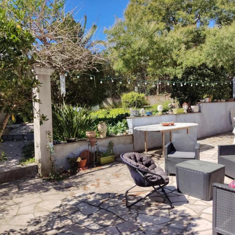 100 m de la plage, rez-de-jardin - Studio avec Terrasse - 17