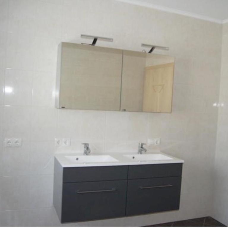 Gertis Appartment Top 2 - Premium Apartment mit 3 Schlafzimmern und Balkon - 4