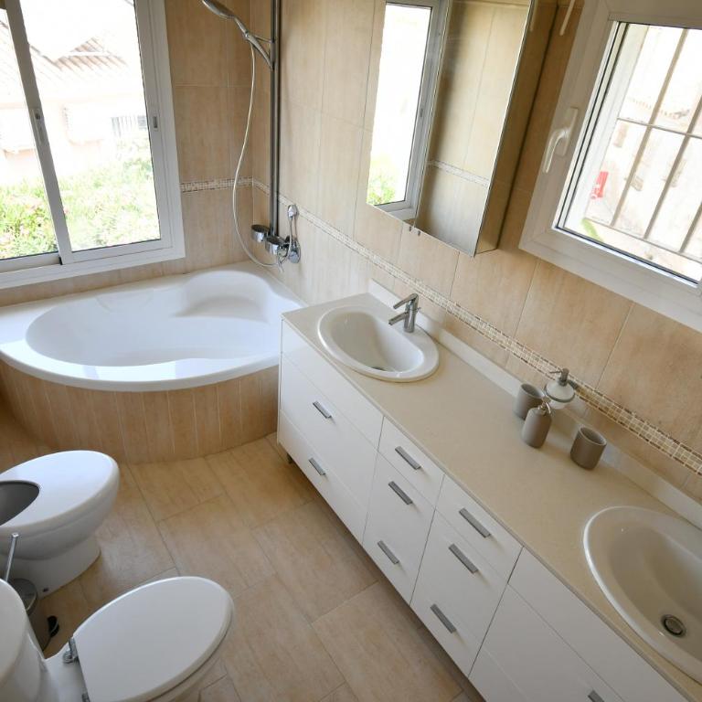 Villa with separate apartment - Villa con vistas al mar - 33