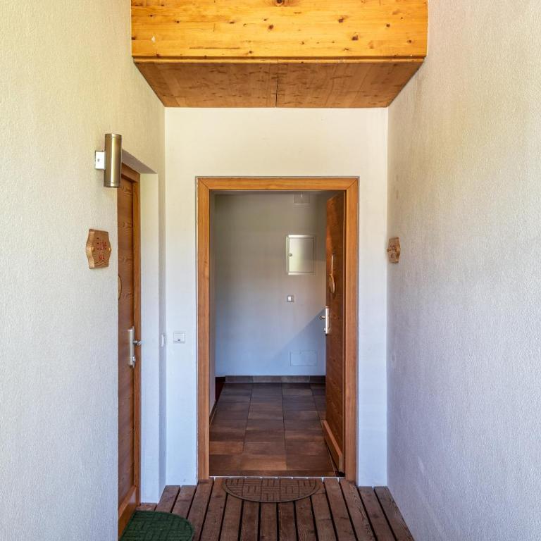 Sabina Dolomites Latsche - Appartamento Deluxe con 2 Camere da Letto e Vista Giardino - 21