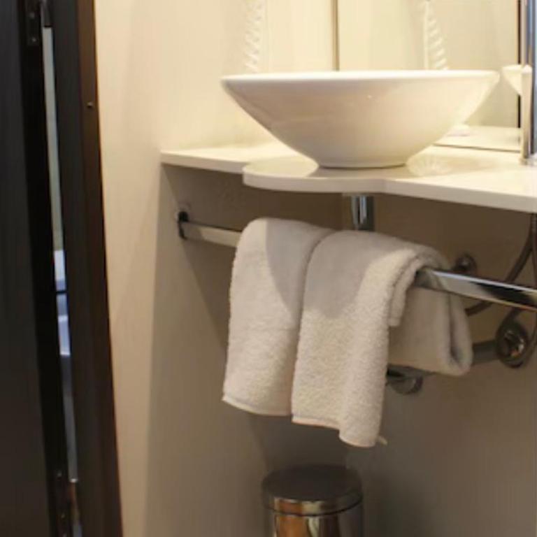 Suite apart en el mercure - Apartamento con vistas y balcón - 3