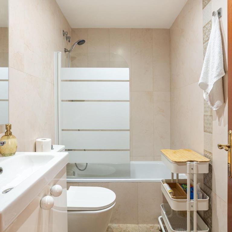 Apartment America Go2lloret - Apartamento Premium de 3 dormitorios con balcón - 14