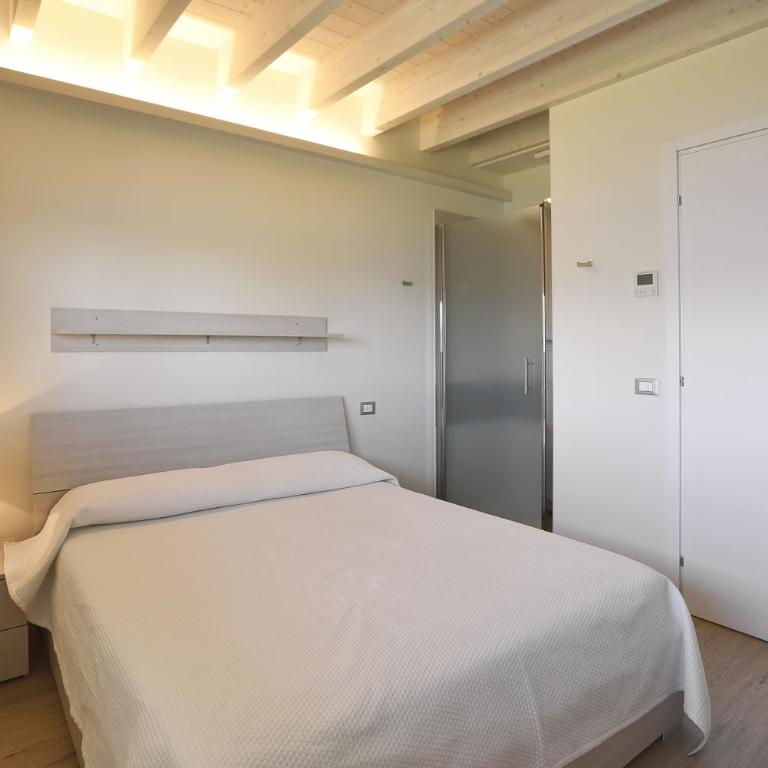 Apt in villa con sauna, piscina e campo da sport - Appartamento Deluxe con 2 Camere da Letto e Balcone - 15