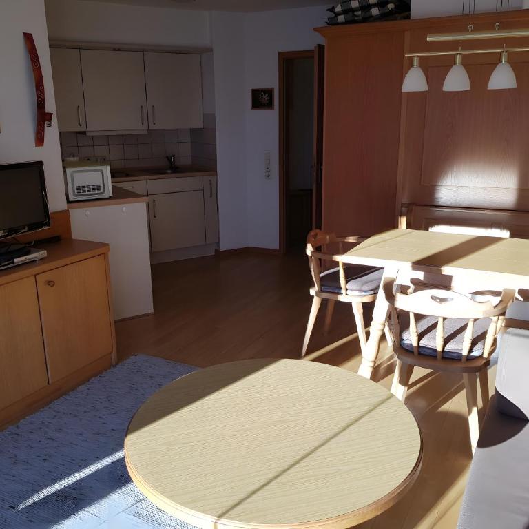 Hindelanger Auszeit im Sonnenpark - Superior Apartment mit 1 Schlafzimmer und Balkon - 3
