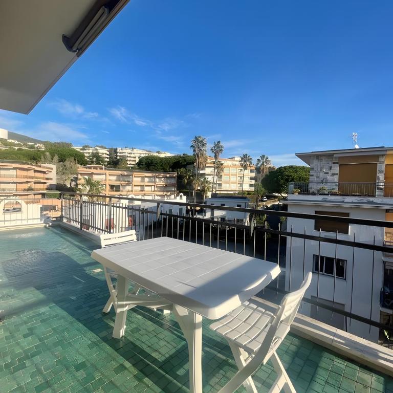 Casa Gabriella - Appartamento Premium con 3 Camere da Letto e Balcone - 3