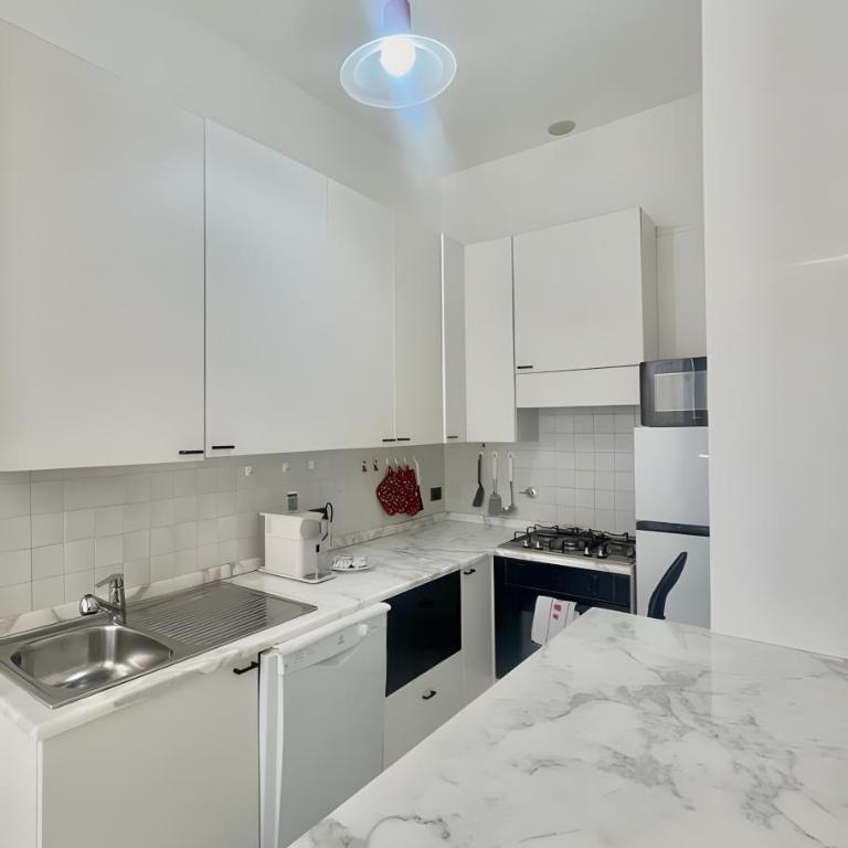 Casa Gabriella - Appartamento Premium con 3 Camere da Letto e Balcone - 8