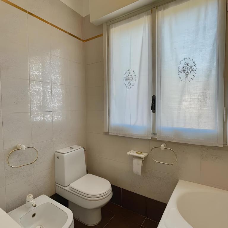 Casa Gabriella - Appartamento Premium con 3 Camere da Letto e Balcone - 10