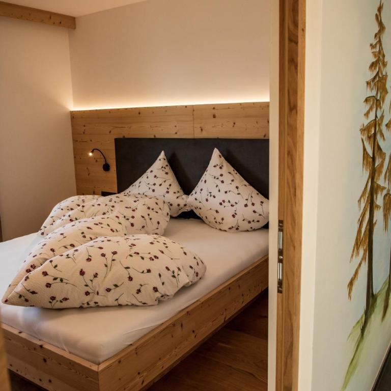 Kieserhof Apartment Wald - Two-Bedroom Deluxe Apartment with Garden View - 3