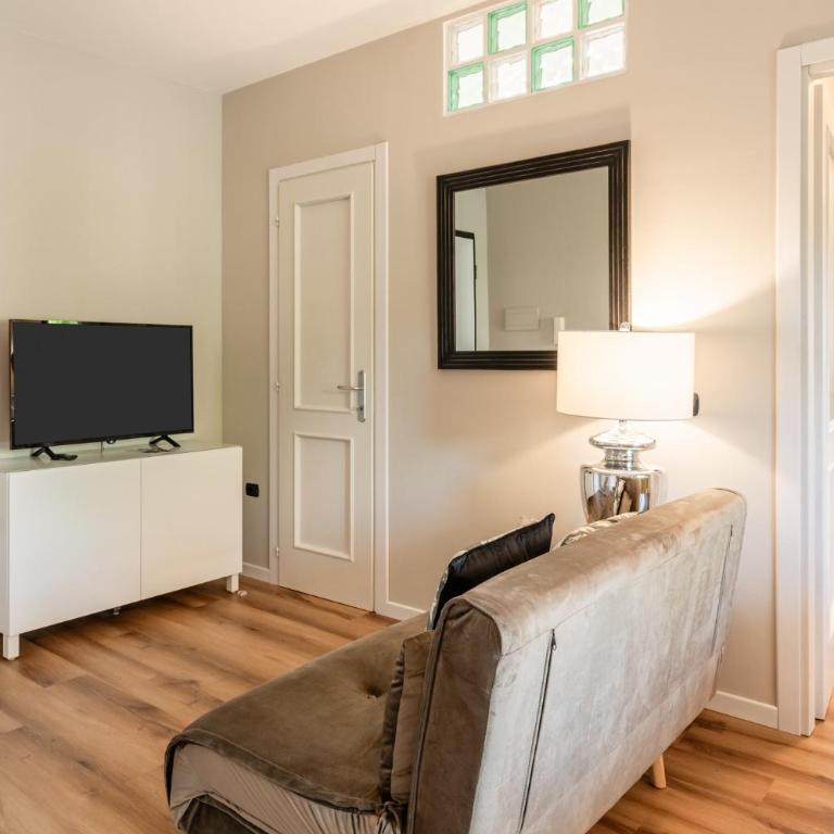 Casa Eva Lucca - Appartamento con 1 Camera da Letto e con Giardino - 9