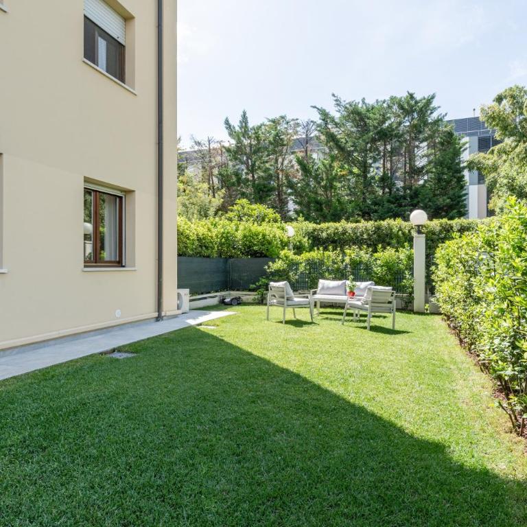 Casa Eva Lucca - Appartamento con 1 Camera da Letto e con Giardino - 19