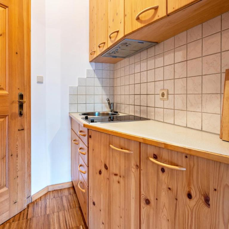 Lindenhof Apt 2 - Appartamento Superior con 1 Camera da Letto e Balcone - 2