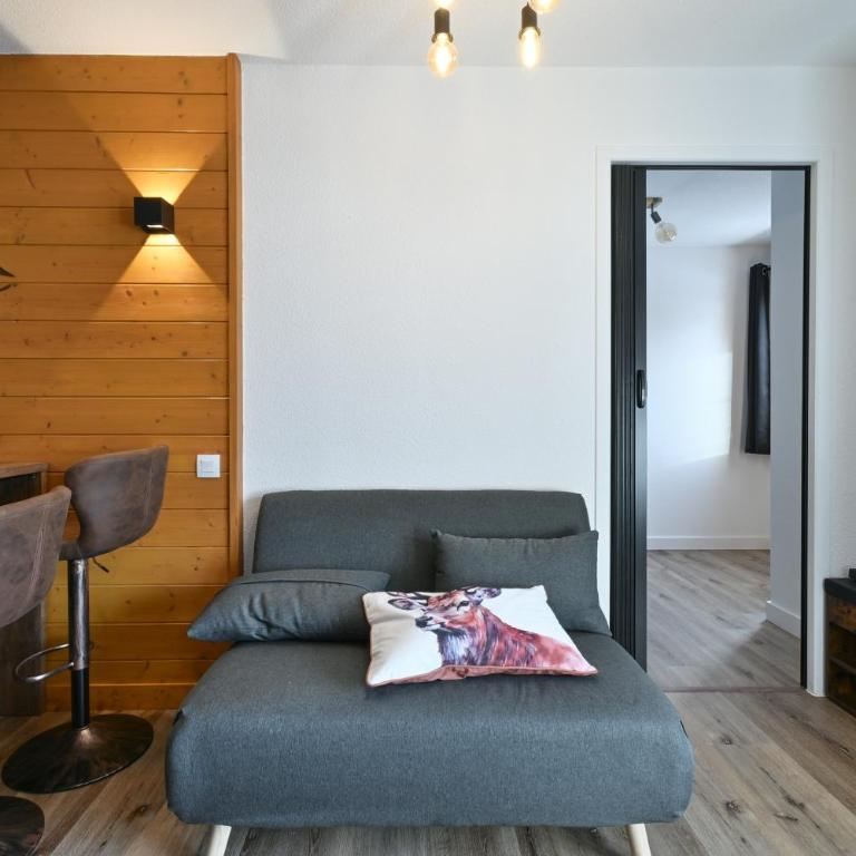 Les Marmottes - Piscine et Sauna - Two-Bedroom Deluxe Apartment with Garden View - 8