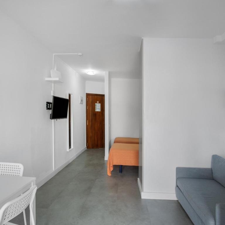 Estudio Yumbo Playa - Studio with Terrace - 16