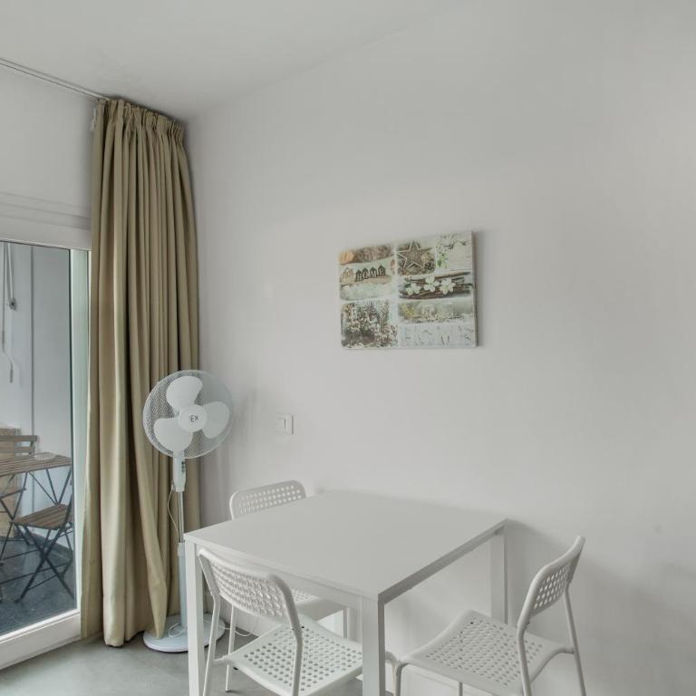 Estudio Yumbo Playa - Studio with Terrace - 19