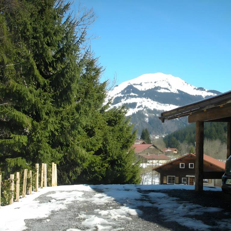 Appartement Le Lachat - Two-Bedroom Deluxe Apartment with Garden View - 24