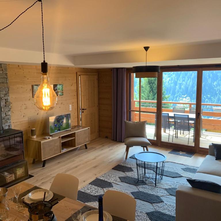 Flambeaux A 12 Roca immobilier - Appartement 2 Chambres avec Vue sur la Montagne - 2