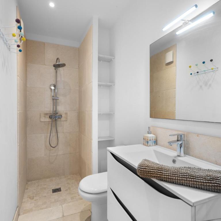 Luxueux appartement près du port - Deluxe-Apartment mit 2 Schlafzimmern und Gartenblick - 24