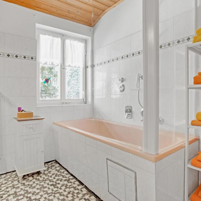 Haus Marianne - Apartment mit 3 Schlafzimmern und Bergblick - 19