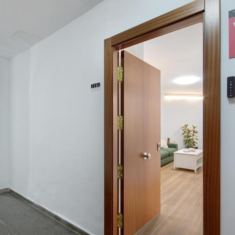 Silent Beach Las Canteras - Apartamento Superior con vistas a la ciudad - 19