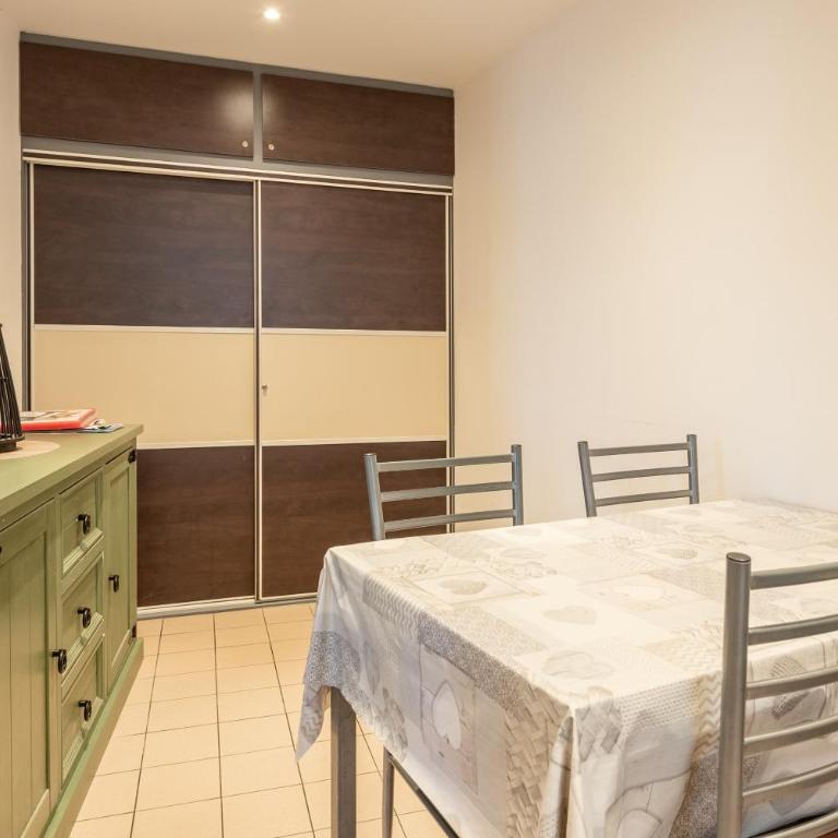 Appartement T2 Les Pyrénées - Appartement avec Terrasse - 4