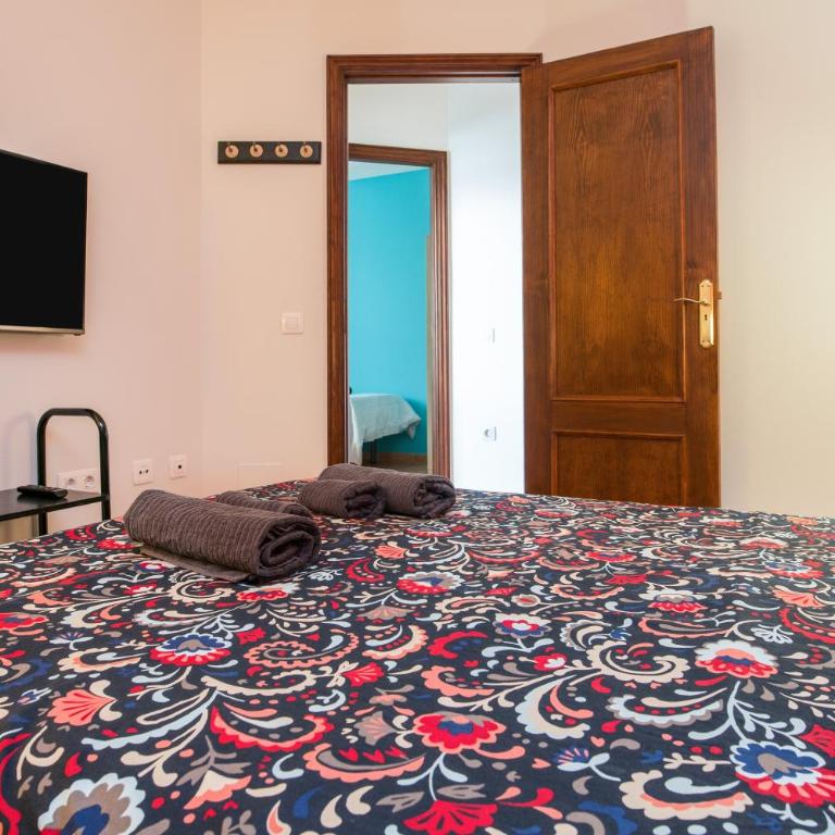 Apartamento El Muellito - Three-Bedroom Apartment with Water View - 13