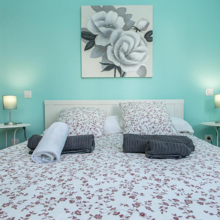 Apartamento El Muellito - Three-Bedroom Apartment with Water View - 9